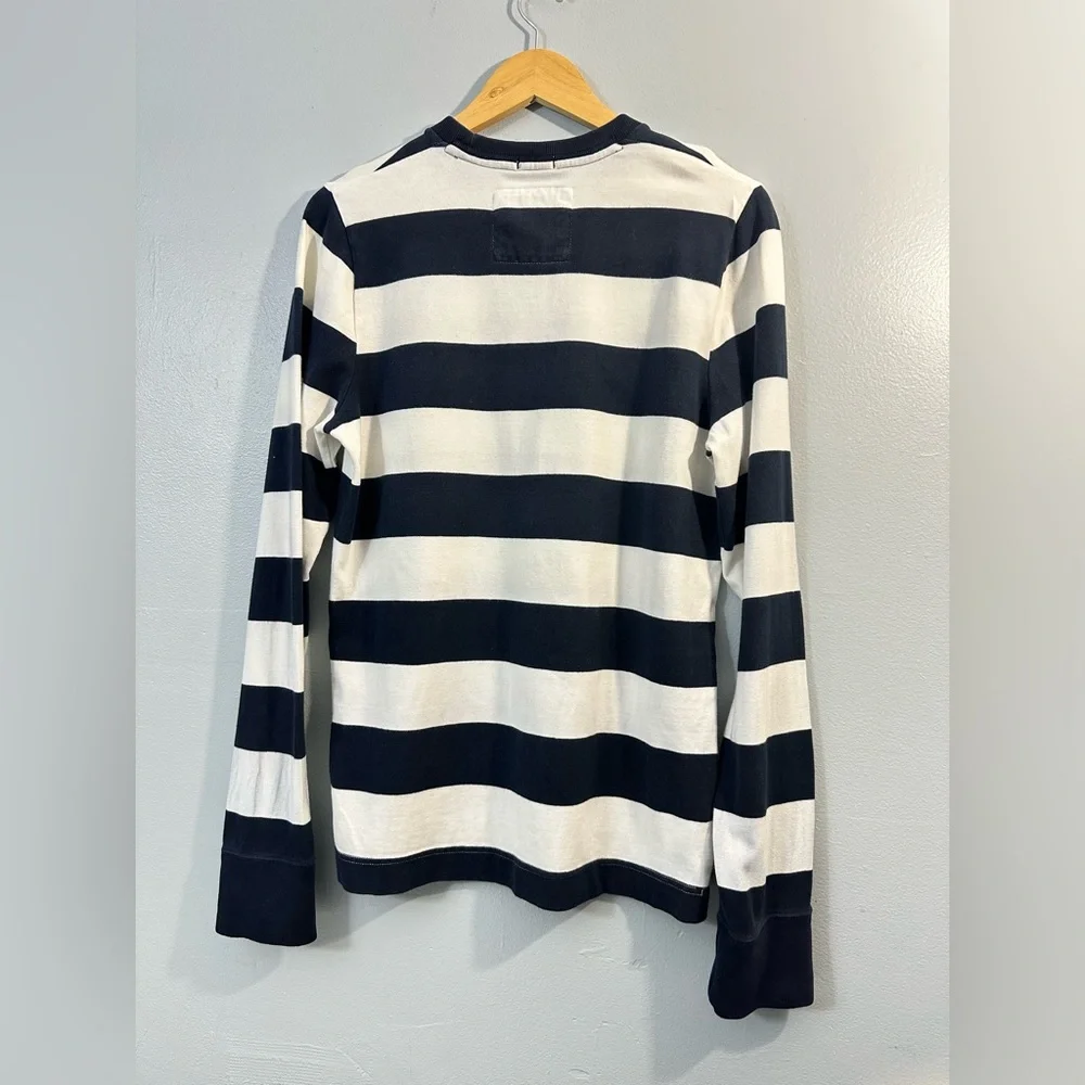 Abercrombie & Fitch Blue and White Long Sleeve Tee - Picture 2 of 8